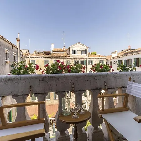 Ca' Magia - Rialto Exclusive Residence By Wonderful Italy Veneza Exterior foto